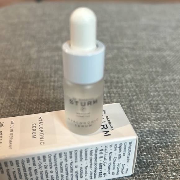Dr. Barbara Sturm Super Anti-Aging Hyaluronic Serum - NIB 
3ml/0.1 fl oz - Picture 5 of 10